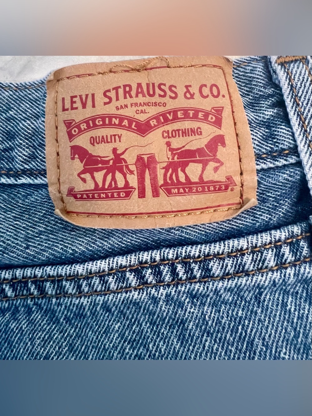 Levi’s ‘94 Baggy Jeans Women’s 26 Light Wash 100% Cotton Relaxed Wide Leg - Picture 4 of 10